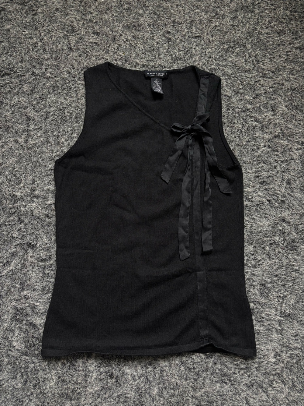 Banana Republic Black Silk Cashmere Bow Blouse Size Medium Like New